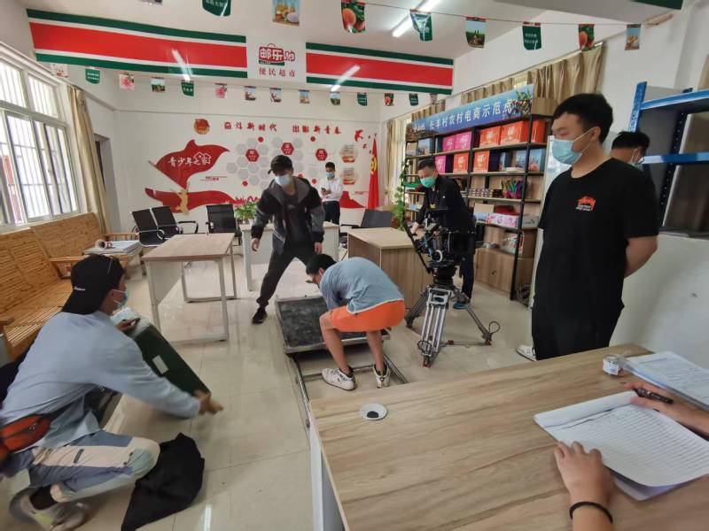 追星女孩心理学分析报告：南和县广告片拍摄公司揭秘饭圈应援式传播逻辑
